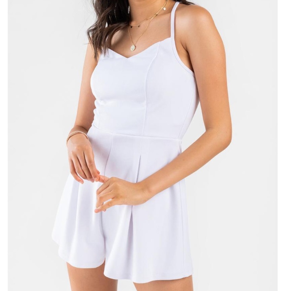 NWT Francesca’s White Lace Romper